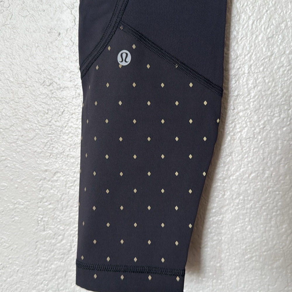 Lululemon Tights - Picture 4 of 8
